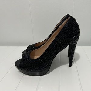 Shiny black pumps, size 6, NWOT.